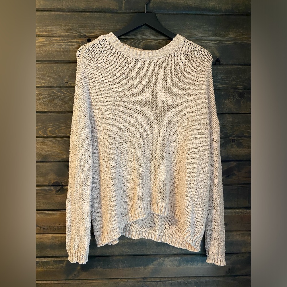 Aerie Pullover Knit Sweater. Size Medium. Faded Peach Color.